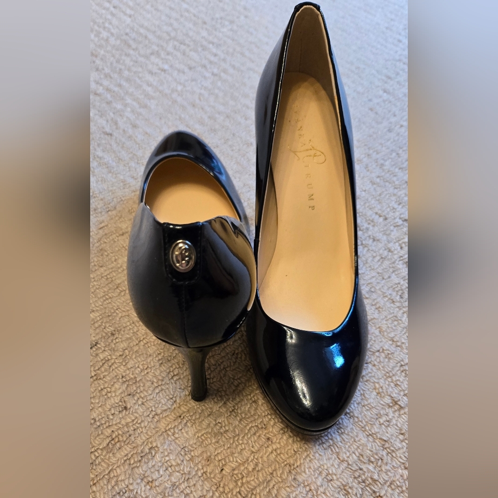 Ivanka Trump Elegant Black Heels Patent Leather